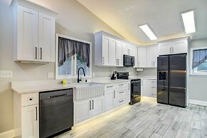 Beautiful Clearwater Getaway < 6 Mi to Beach!