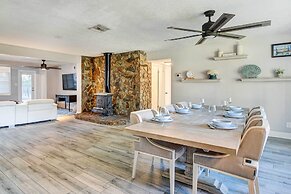 Beautiful Clearwater Getaway < 6 Mi to Beach!