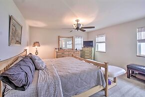 Bright Shawano Lake Oasis - Walk to Boat Launch!