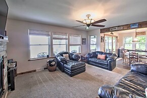 Bright Shawano Lake Oasis - Walk to Boat Launch!