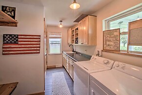 Bright Shawano Lake Oasis - Walk to Boat Launch!