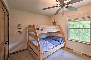 Bright Shawano Lake Oasis - Walk to Boat Launch!