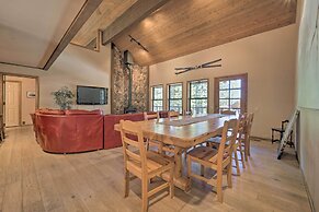 Truckee Cabin w/ Wraparound Deck & Pool Access