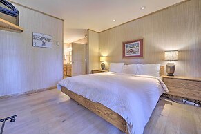 Truckee Cabin w/ Wraparound Deck & Pool Access