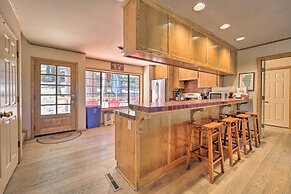 Truckee Cabin w/ Wraparound Deck & Pool Access