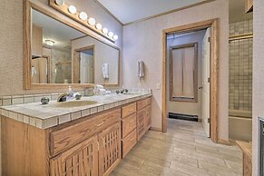 Truckee Cabin w/ Wraparound Deck & Pool Access