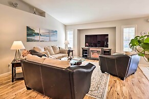 Large Yard + Hot Tub: Reno Retreat!