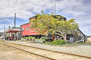 Rockaway Beach Hideaway w/ Hot Tub & Fireplace!