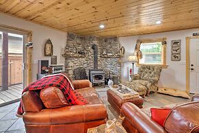 Rockaway Beach Hideaway w/ Hot Tub & Fireplace!