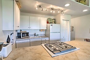 Kaunakakai Escape: Heated Pool & Beach Access