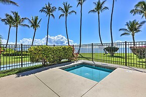 Kaunakakai Escape: Heated Pool & Beach Access