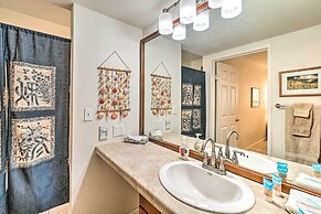Kaunakakai Escape: Heated Pool & Beach Access