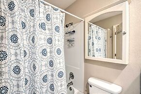 Quiet Retreat w/ Fire Pit ~ 4 Miles to Pensacola!