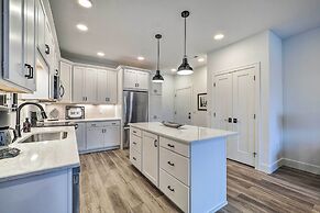 Downtown Traverse City Condo < 1/2 Mi to Beach!