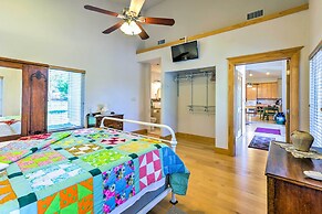 Johnson City Home w/ Hot Tub - Close to Wineries!