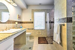 Johnson City Home w/ Hot Tub - Close to Wineries!