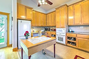 Johnson City Home w/ Hot Tub - Close to Wineries!