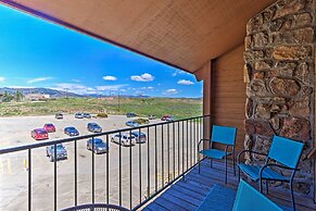 2 Mi to Granby Ranch: Condo w/ Hot Tub Access