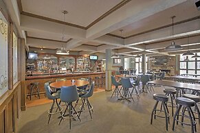 2 Mi to Granby Ranch: Condo w/ Hot Tub Access