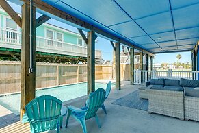 Trendy Port Aransas Home w/ Private Pool & Deck!