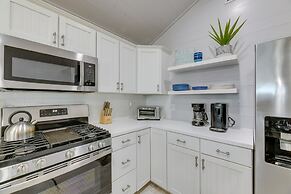 Private Pool & Furnished Deck: Port Aransas Home!