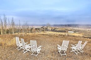 Secluded Granby Mtn Cabin: 75 Acres & Views