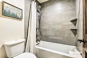 Walk to Lake Dillon: Condo w/ Views in Frisco