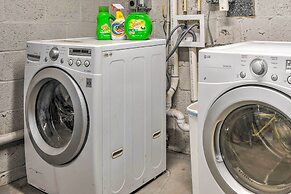 Takoma Park Apt w/ Wood Fire Pit < 8 Mi to DC