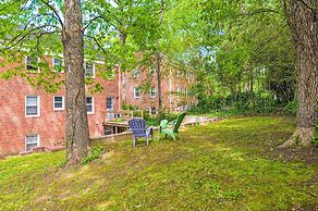 Takoma Park Apt w/ Wood Fire Pit < 8 Mi to DC