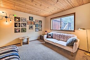 Deck + Fireplace: Log Cabin in Tahoe Donner!