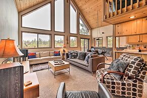 Deck + Fireplace: Log Cabin in Tahoe Donner!