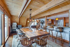 Rustic Truckee Cabin w/ Donner Lake Views!