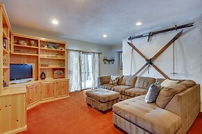 Rustic Truckee Cabin w/ Donner Lake Views!