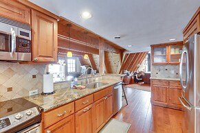 Rustic Truckee Cabin w/ Donner Lake Views!