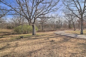 Grand Tulsa Getaway With Private Pond, Dock & Deck