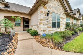 Gorgeous College Station Townhome w/ Patio!