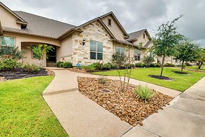 Gorgeous College Station Townhome w/ Patio!