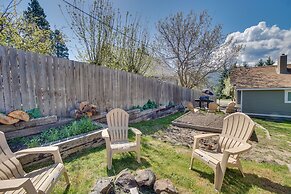 Cle Elum Vacation Rental - Walk Downtown!