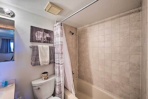 Cozy & Chic Mountain Condo w/ Community Perks