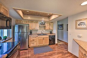 Cozy & Chic Mountain Condo w/ Community Perks