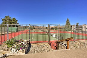 Cozy & Chic Mountain Condo w/ Community Perks