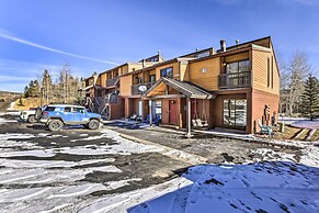 Chic Condo w/ Fireplace: Walk to Main Street!