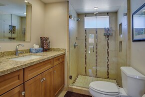 Patio, Grill & Pool Access: Palm Desert Retreat!