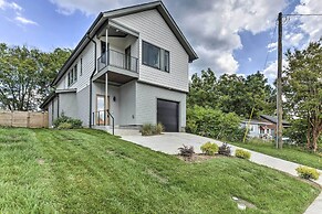 Modern Raleigh Home w/ Patio ~ 2 Mi to Downtown!