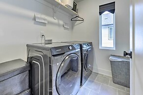 Modern Raleigh Home w/ Patio ~ 2 Mi to Downtown!