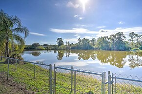 Relaxing Punta Gorda Getaway w/ Fire Pit!