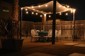 Remodeled Ventura Beach Home With Yard & Fire Pit!