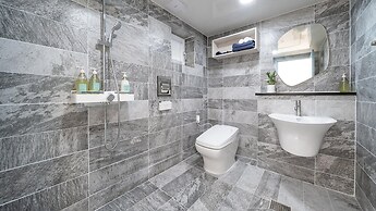 Changwon 055 Poolvilla