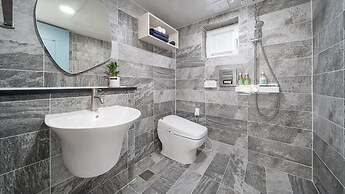 Changwon 055 Poolvilla