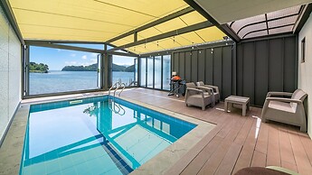 Changwon 055 Poolvilla